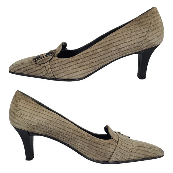 Stuart Weitzman Gray Taupe Quilted Suede Pumps Heels Shoes Size 6 M - Picture 1 of 6